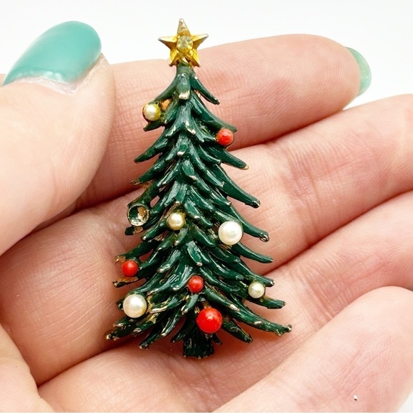 Vintage Signed Roma Small Christmas Tree Brooch Faux Pearl Gold Tone Star - Picture 1 of 6
